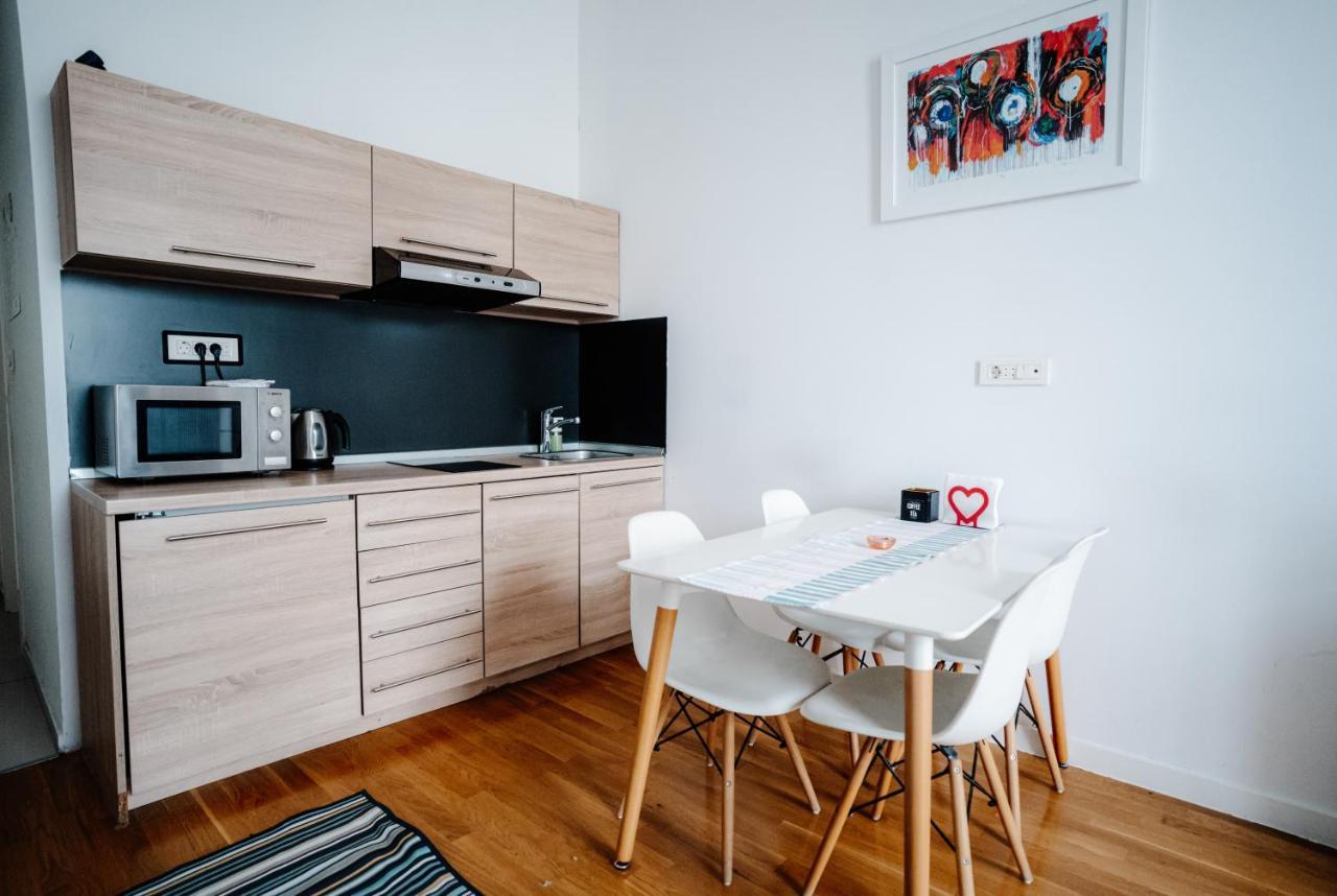 Dta Hebrangova Apartment Загреб Екстериор снимка