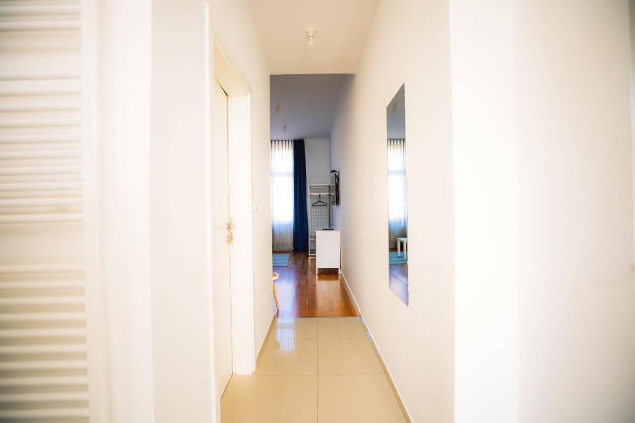 Dta Hebrangova Apartment Загреб Екстериор снимка