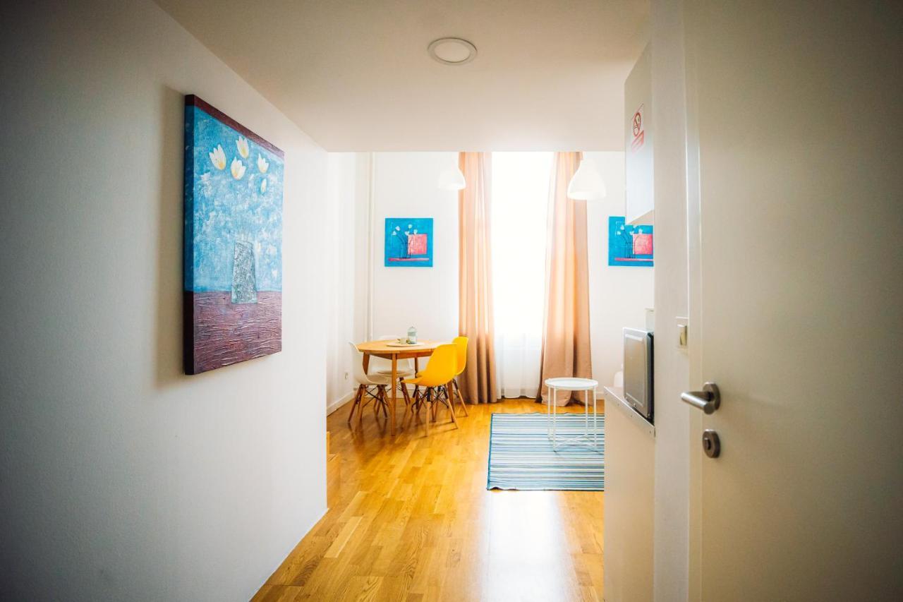 Dta Hebrangova Apartment Загреб Екстериор снимка